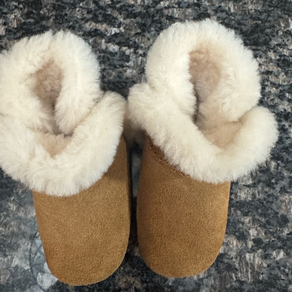 UGG baby Shearling leather Booties
